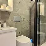Salam Residence 2 - Ladies-Only Pool & Family Pools