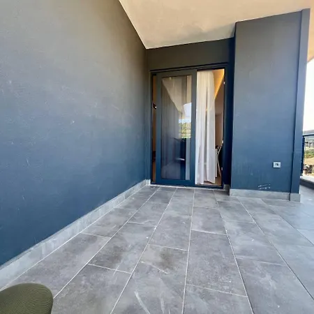 Salam 2 - Woman Pool - Experience 阿拉尼亚