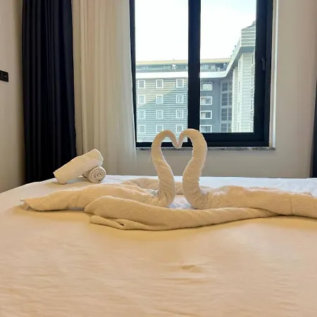 Salam 2 - Woman Pool - Experience * 阿拉尼亚