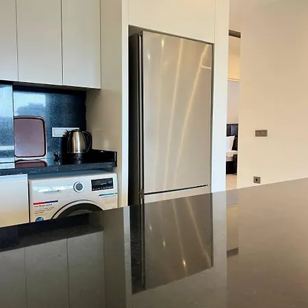 Salam 2 - Woman Pool - Experience Apartment