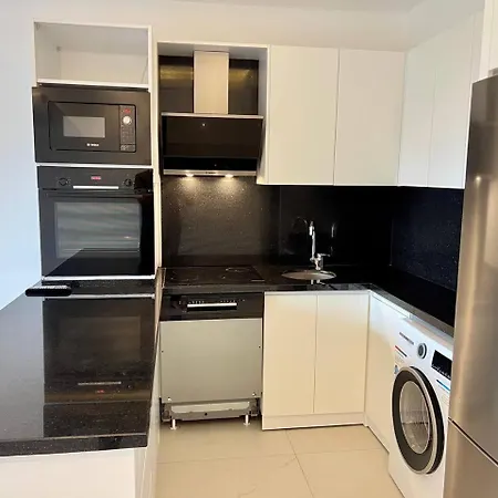 Salam 2 - Woman Pool - Experience Apartment