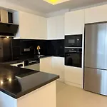 Salam 2 - Woman Pool - Experience Apartamento *